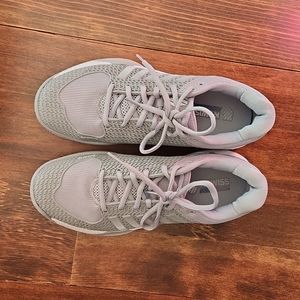 K-SWISS pickleball shoes